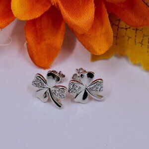 FREE SHIP 925 Sterling Silver Lucky Libra Clove Studs Earrings